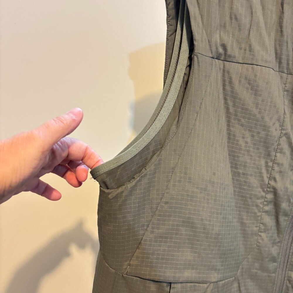 Lululemon Insulated Hiking Vest Carob Brown - Picture 10 of 16